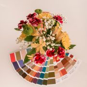 Inspiração de Paletas de Cores para Convites de Casamento: Descubra Combinações Encantadoras na Criative Arts & Designer